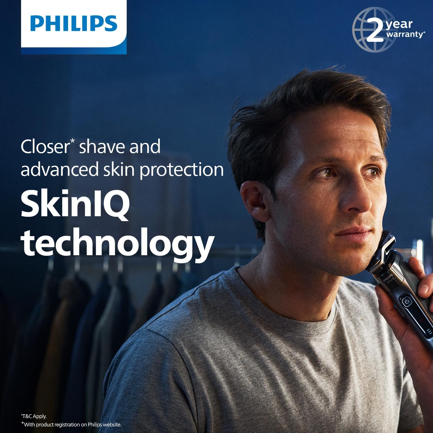 Shaver Series 7000 - Wet & Dry Mens Electric Shaver with SkinIQ Technology, Pop-up Trimmer, Charging Stand, Travel Case and Cleaning Brush Model S7887 Grey