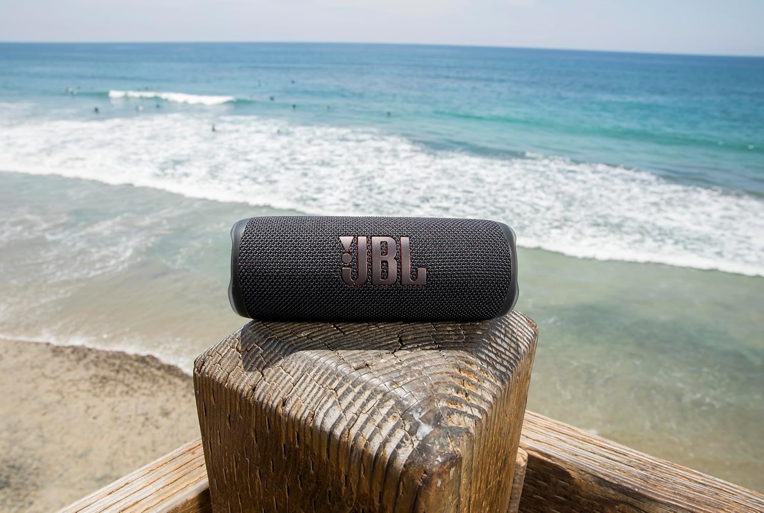JBL Flip 6 - Portable Bluetooth Speaker, powerful sound and deep bass, IPX7 waterproof, 12 hours of playtime, JBL PartyBoost for multiple speaker pairing, for home, outdoor and travel (Grey)