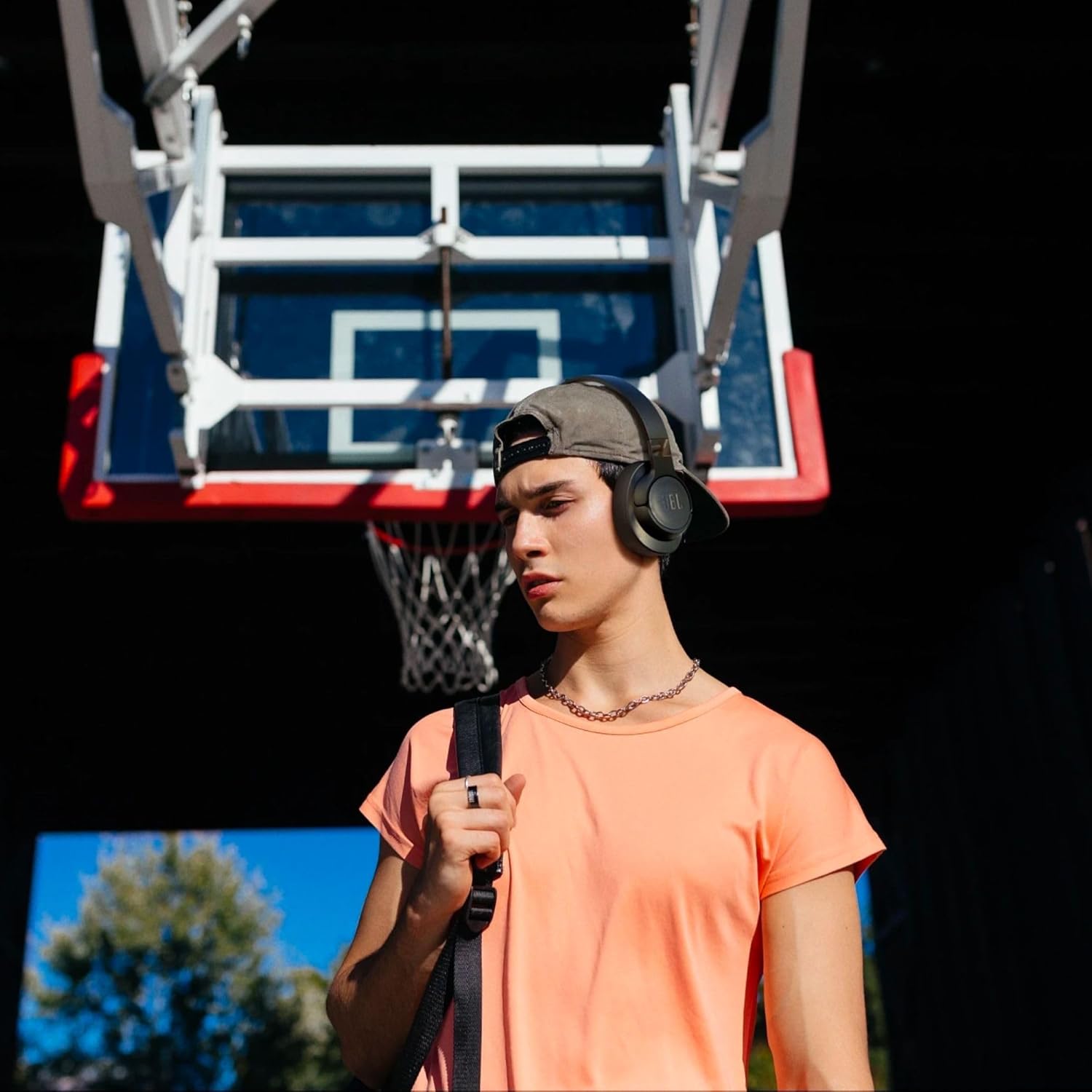 JBL Tune 720BT - Wireless Over-Ear Headphones Pure Bass Sound, Bluetooth 5.3, Up to 76H Battery Life and Speed Charge, Lightweight, Comfortable and Foldable Design (Black)