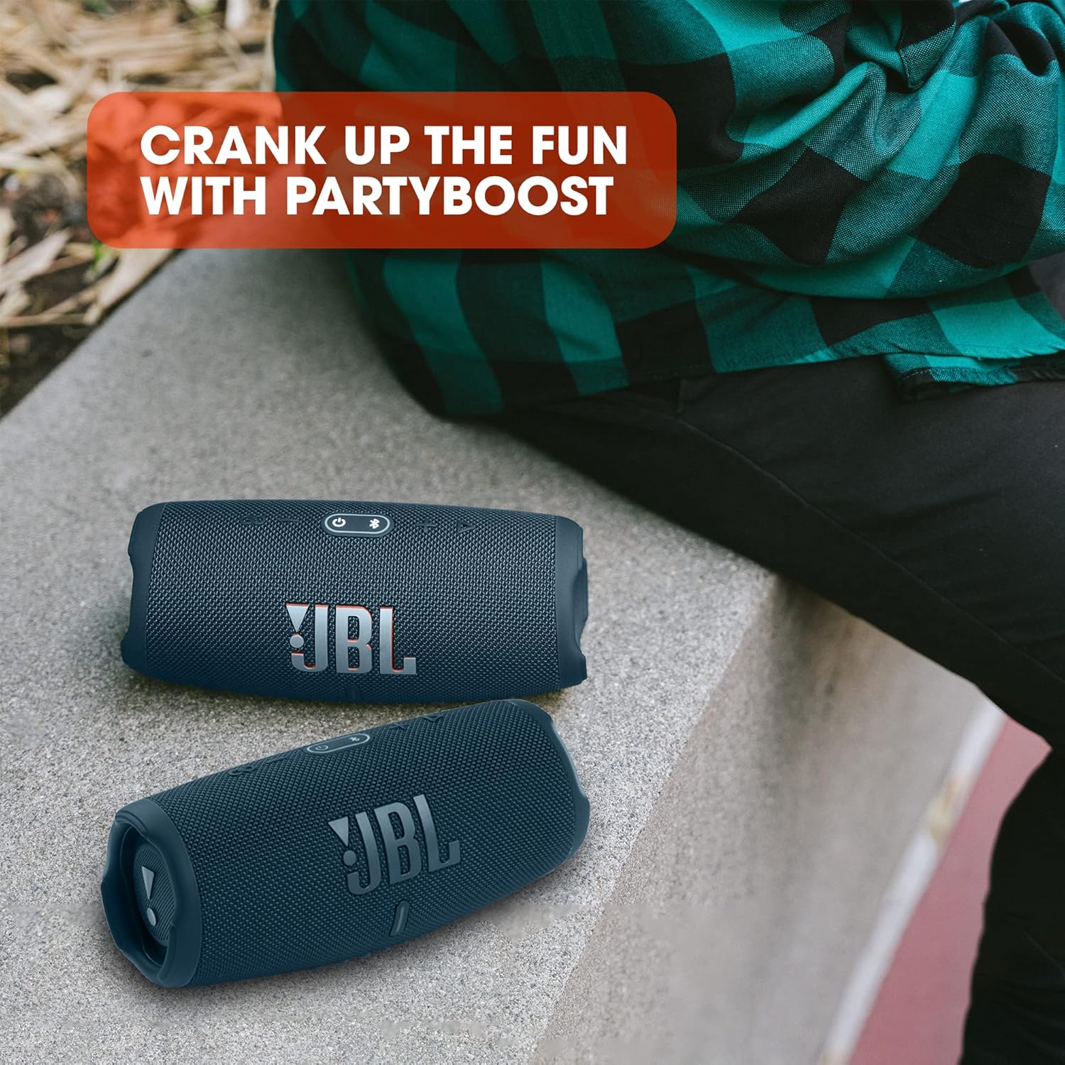 JBL Charge 5 - Portable Bluetooth Speaker with deep bass, IP67 waterproof and dustproof, 20 hours of playtime, built-in powerbank, in blue