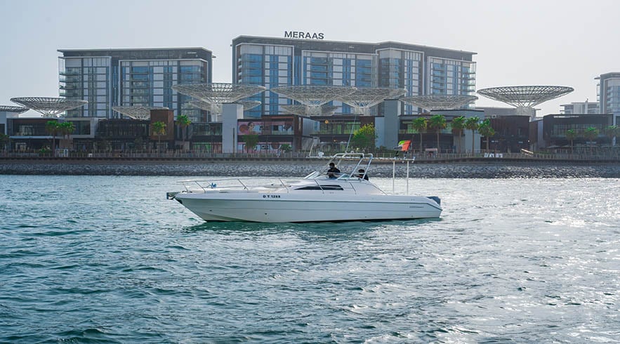 Luxury yacht rental Dubai